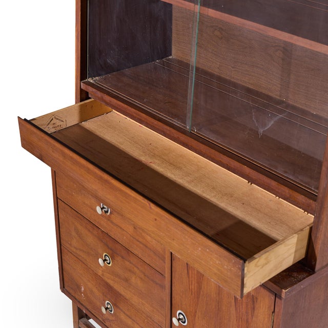 Brown Stanley Mid Century Walnut Credenza and Hutch For Sale - Image 8 of 11