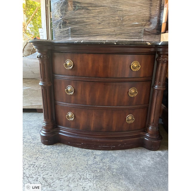 Beautiful, high-end traditional 3-drawer nightstand/bachelor's chest from the discontinued Bernhardt "Grand Savannah"...