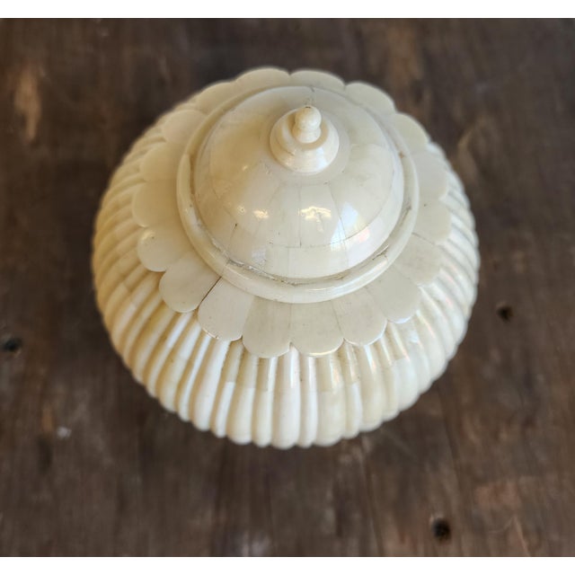 Vintage Enrique Garcel Neoclassical Style Fluted Tessellated Bone Lidded Urns - Set of 3 For Sale - Image 11 of 16