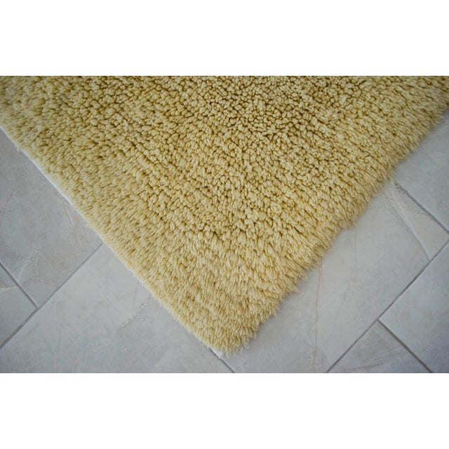 Vintage Hand-Made Shaggy Wool Tulu Turkish Rug Thicker Pile Soft Rug- 5′1″ × 5′3″ For Sale - Image 10 of 13