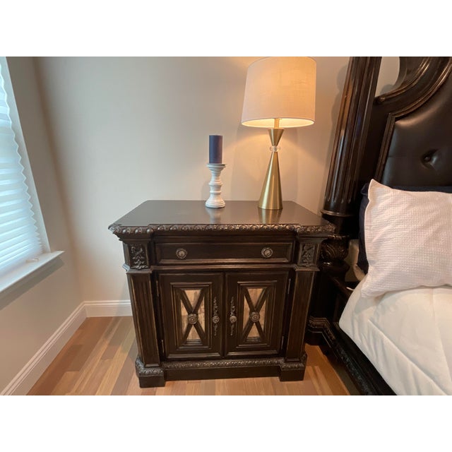 2000 - 2009 Philippe Langdon Versailles California King Bed & Pulaski Bedside Chests – 3 Pieces For Sale - Image 5 of 9