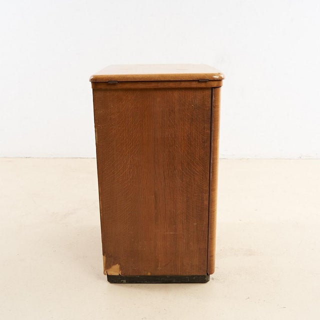 Wood Singer Vintage Sewing Machine For Sale - Image 7 of 10