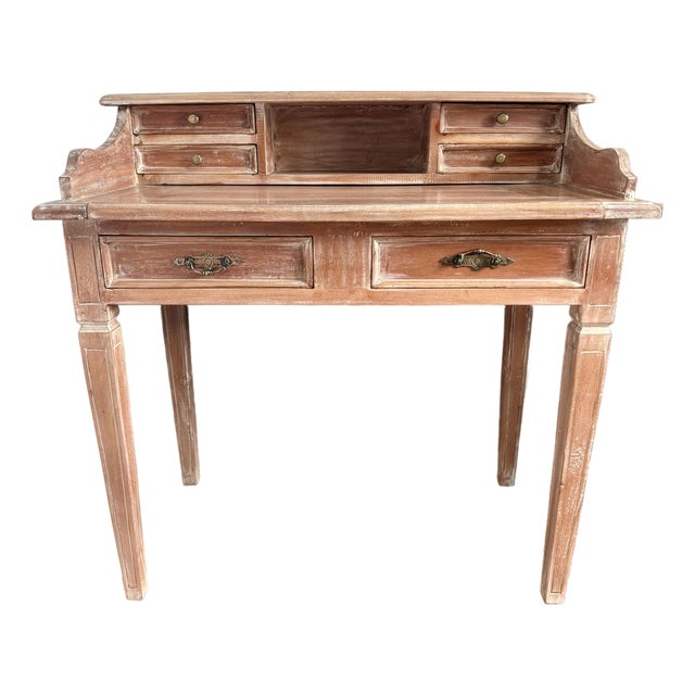 1990s Distressed Mahogany Wood Ladies Writing Desk - Excellent Condition For Sale