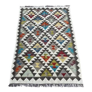 Vibrant Geometric Kilim Rug - Handwoven Wool, 3.2' X 4.7' For Sale