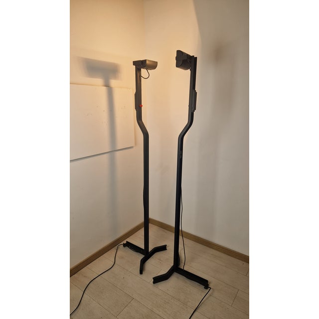 Sirio Model Floor Lamp in Black Lacquered Iron by Kazuide Takahama for Sirrah, 1970s, in Very Good conditions. Designed...