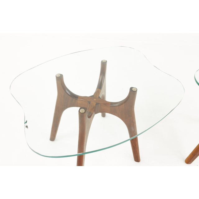 Adrian Pearsall Style Mid Century Walnut and Glass Stingray End Tables - Pair For Sale - Image 9 of 10