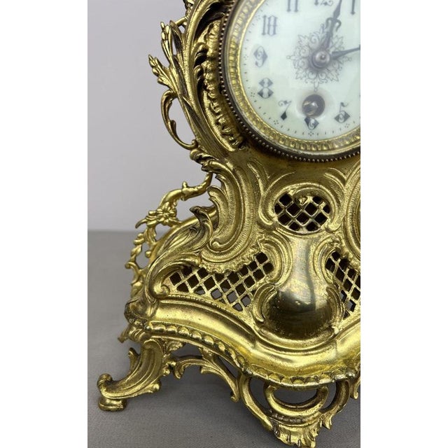 French Ornate Brass Mantel Clock with Key For Sale - Image 9 of 16