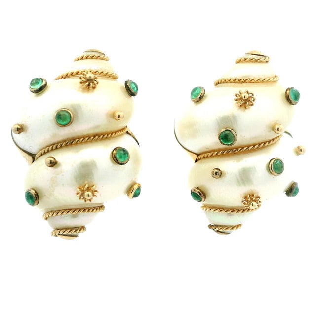 Maz 14k Gold Turbo Shell and Emerald Modernist Earrings, c.1970s, A Pair For Sale - Image 12 of 12