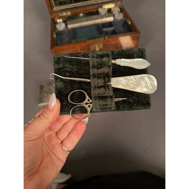 English Ladies Travel Box in Rosewood, Signed Mechi and Bazin of London, Circa 1870 For Sale - Image 4 of 18