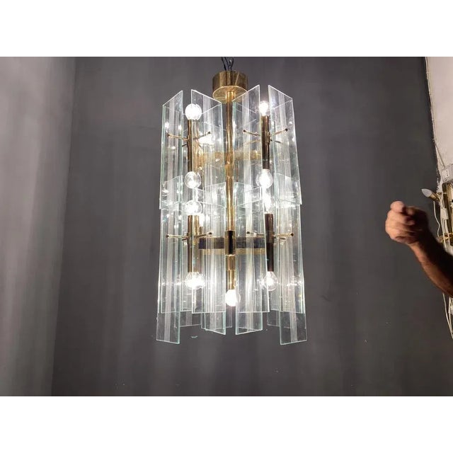 1970s Mid-Century Architectural Chandelier by Sciolari For Sale - Image 5 of 13