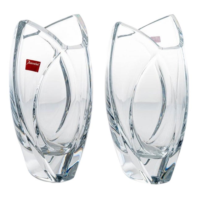 Asymmetrical Edge Vases in Clear Crystal Glass from Baccarat, France, 1988, Set of 2 For Sale