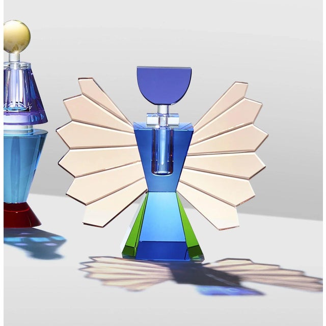 Colorful crystal perfume flacon, hand-sculpted contemporary crystal Hand-sculpted in crystal Small: Height 17.5 cm Width...