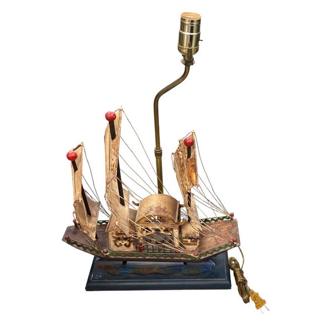 1990s Vintage Mid-Century Handcrafted Chinese Junk Boat Table Lamp For Sale - Image 5 of 12