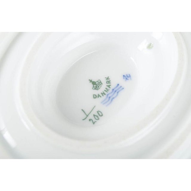 Blue Fluted Plain Porcelain Sauce Boat from Royal Copenhagen, Early 1900s For Sale - Image 4 of 5