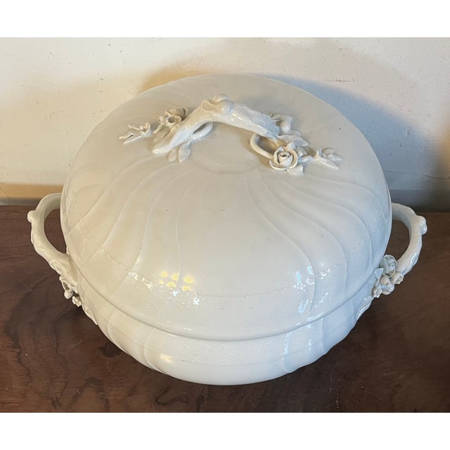 Antique 19th Century German KPM Berlin Porcelain Rococo Blanc De Chine Soup Tureen For Sale - Image 10 of 18