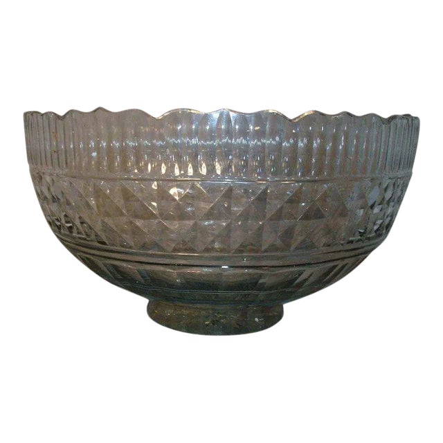 1780s George III Anglo Irish Lead Crystal Cut and Faceted Glass Punch Fruit Centerpiece Bowl For Sale