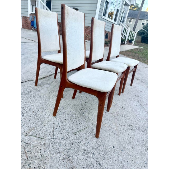 Mid-Century Modern Set of Five Danish Teak Dining Chairs in the Style of Schionning and Elgaard For Sale - Image 3 of 12