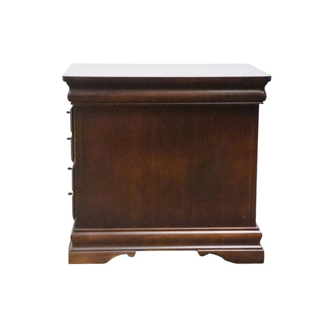 Bassett Furniture Cherry Traditional Contemporary 23" Chairside Chest / Accent End Table For Sale - Image 10 of 12