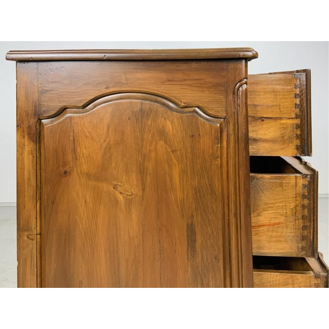 Brown Vintage French Provincial Style Chest of Drawers For Sale - Image 8 of 18
