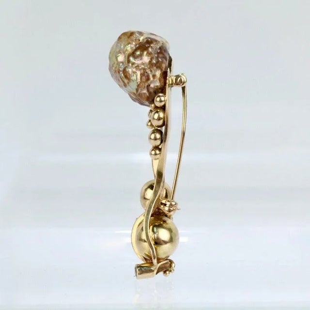 Mid 20th Century Modernist Biomorphic 14K Gold Yellow Diamond & Baroque Pearl Brooch or Pin For Sale - Image 5 of 10