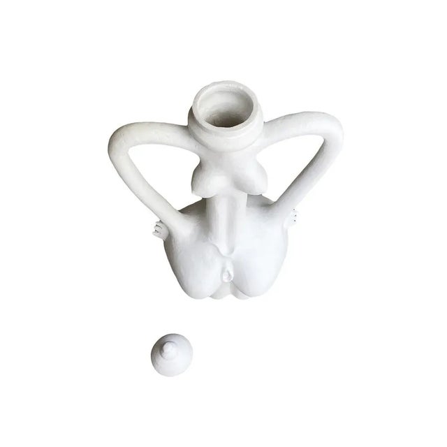 Amphora Sculpture with Vulva by Alejandro Lucadamo, 2010 For Sale - Image 4 of 9