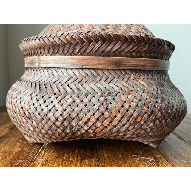 Brown 1950s Vintage Asian Woven Rattan and Bamboo Basket With Hat-Shaped Cover/Lid For Sale - Image 8 of 11