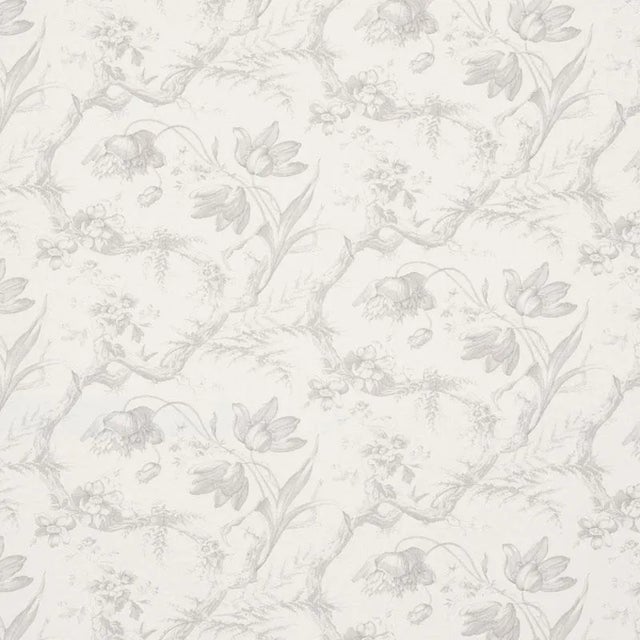 Sample - Schumacher Toile De Fleurs Fabric in Grisaille For Sale