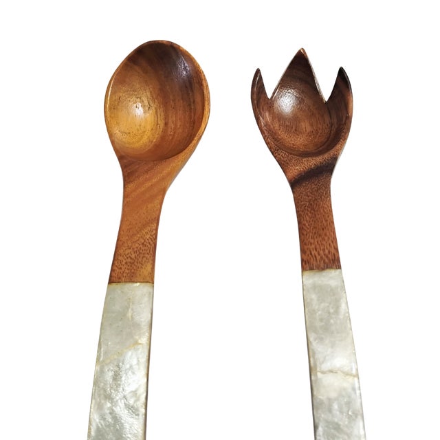 1960s Mid Century Modern Genuine Shell-Craft Products Capiz & Wood Salad Set - 7 Pieces For Sale - Image 11 of 17