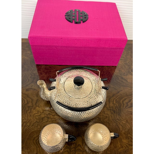 Hot Pink Japanese Hammered Steel Tea-Set in Box For Sale - Image 8 of 12