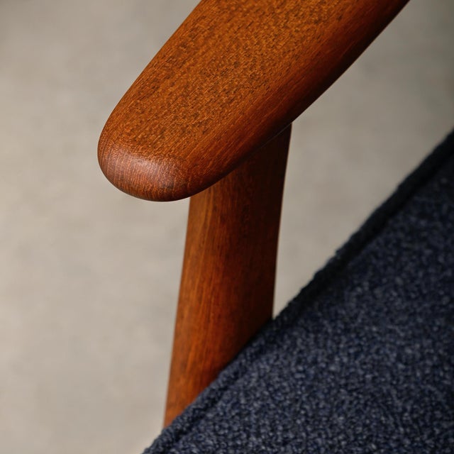 Blue Scandinavian Modern Lounge Chairs in Teak and Dark Blue Bouclé Fabric, 1960s, Set of 2 For Sale - Image 8 of 18