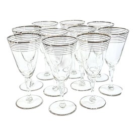 Example of Dorothy Thorpe Glasses