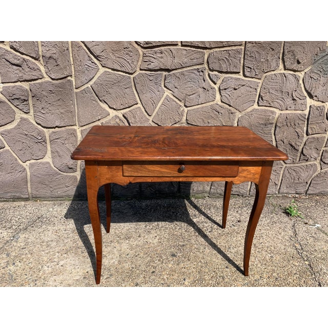 French Louis XV 19th Century Walnut Side Table With Scalloped Apron For Sale - Image 10 of 10