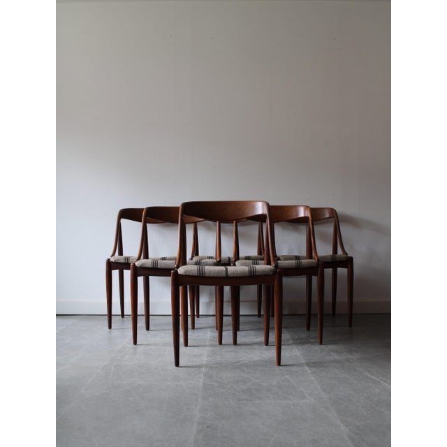 Vintage Danish Dining Chairs in Teak by Johannes Andersen for Uldum Møbelfabrik, 1960s, Set of 6, in Worn conditions....