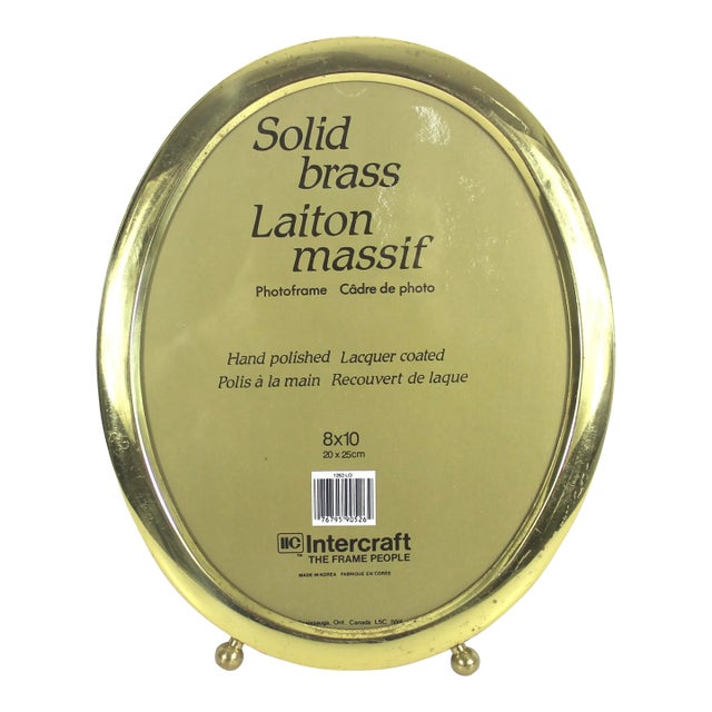 1980’s Large Oval Brass Picture Frame 8 X 10 Footed With Black Velvet Back, Table Top Photograph Frame, Easel Back For Sale