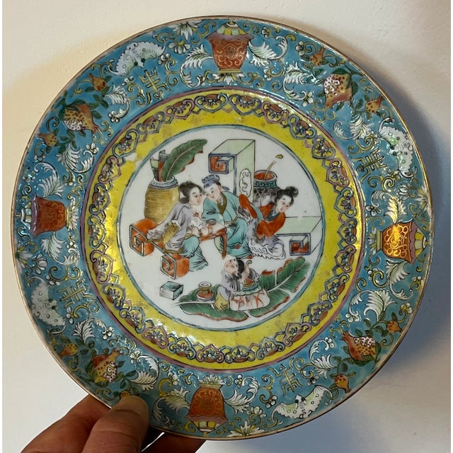 Chinoiserie Antique 19th Century Chinese Export Porcelain Famille Rose Plates Decorated With Court Scenes, the Borders With Bats - a Pair For Sale - Image 3 of 10