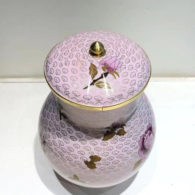 Vintage Cloisonné Enamel Pale Pink Rose Lidded Ginger Jar For Sale In Los Angeles - Image 6 of 8
