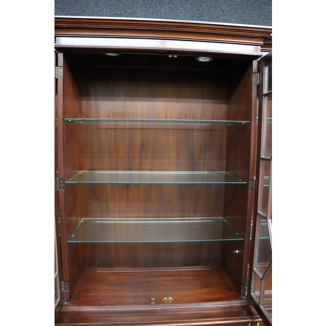 Brown Henkel Harris Virginia Galleries Genuine Mahogany Two-Piece Breakfront China Cabinet For Sale - Image 8 of 17