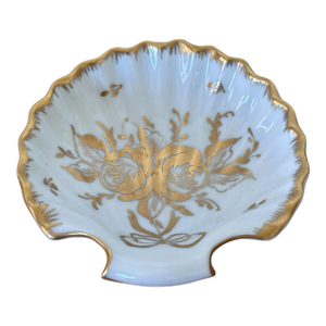 Rare Mid-20th Century Limoges “Édition D’Art” Shell Dish by Porcelaine De Couleuvre, France