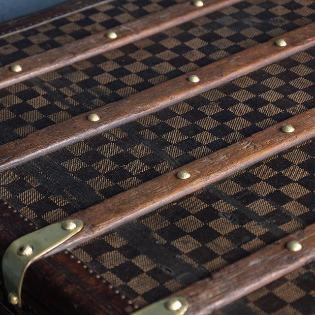 1900 - 1909 Antique 20th Century Malle Haute Trunk in Damier Canvas from Louis Vuitton, France, 1900s For Sale - Image 5 of 18