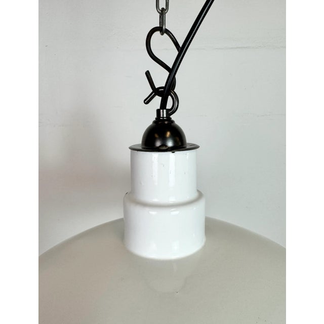Mid-Century Modern Industrial White Enamel Factory Pendant Lamp, 1960s For Sale - Image 3 of 16