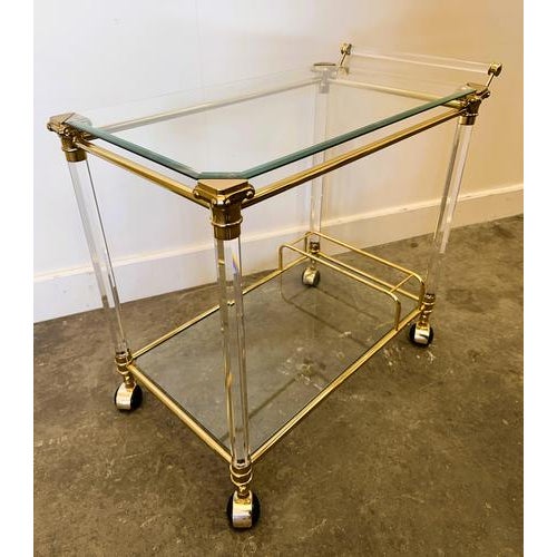 Hollywood Regency Acrylic and Brass Bar Cart, 1980s For Sale - Image 4 of 12