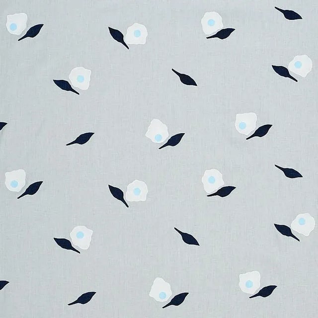 Sample - Schumacher X Caroline Z Hurley Aquinnah Hand Block Fabric in Sky For Sale