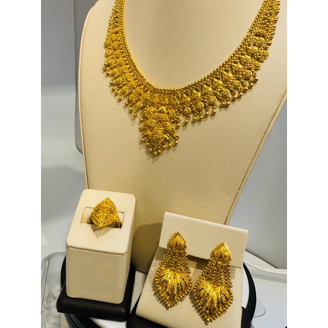 54Gm 22 Karat Gold Necklace, Earring & Ring Suite Bridal Princess Necklace Suite For Sale - Image 4 of 8