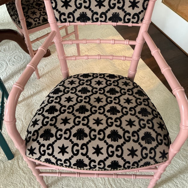 Traditional Gucci Chiavari Gg Bees Chair With Arm Rest For Sale - Image 3 of 12