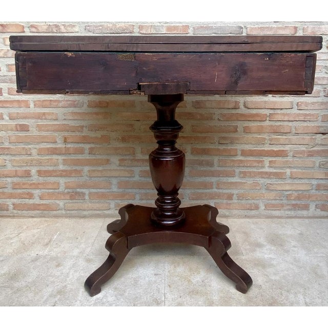French Fold-Over Game Table in Walnut, 1920 For Sale - Image 16 of 18