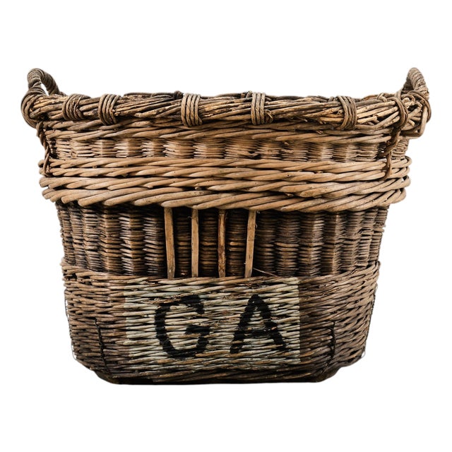 French Champagne Grape Vineyard Harvest Woven Wicker Basket For Sale