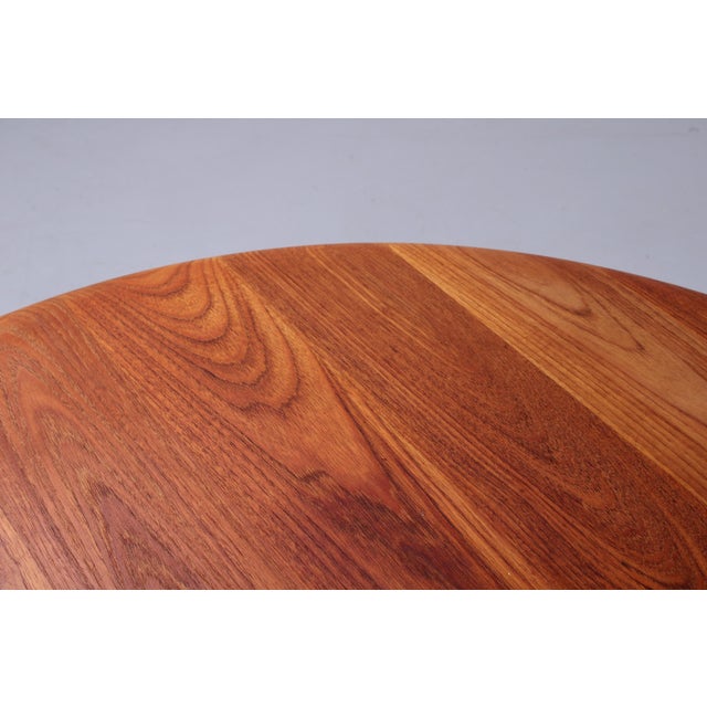 Danish FD 515 Round Coffee Table in Teak by Peter Hvidt for France & Søn, 1950s For Sale - Image 9 of 17