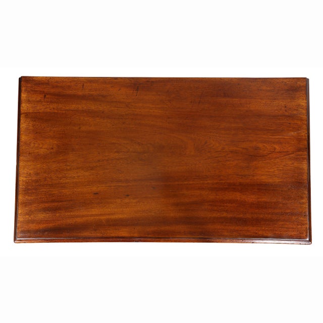 Traditional George III Mahogany Bachelors Chest of Drawers For Sale - Image 3 of 11