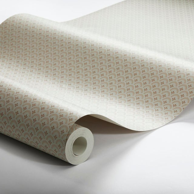 Daisy in clay is a pleasing, universally stylish wallpaper inspired by Swedish cotton fabrics. Legendary Scandinavian...