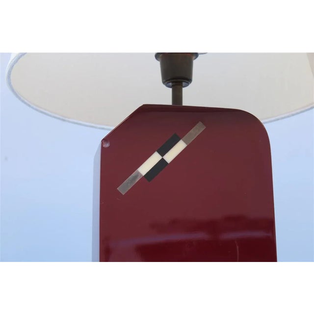 Italian Bordeaux Bakelite Table Lamp, 1970s, in Very Good conditions. Designed 1970 to 1979 European Plug (up to 250V).The...